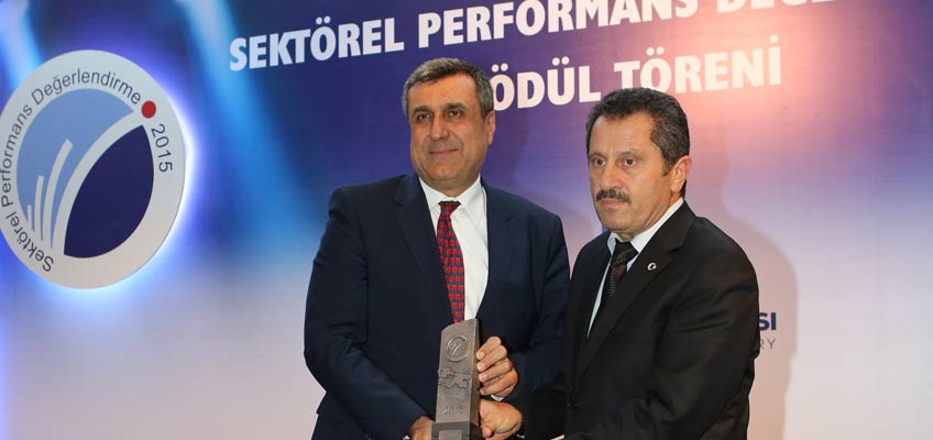 Kastamonu Entegreye Sektörel Performans Ödülü